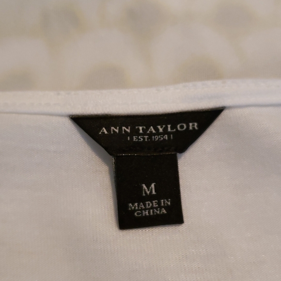 Ann Taylor Circular Embroidered Eyelet Shell - Picture 6 of 13